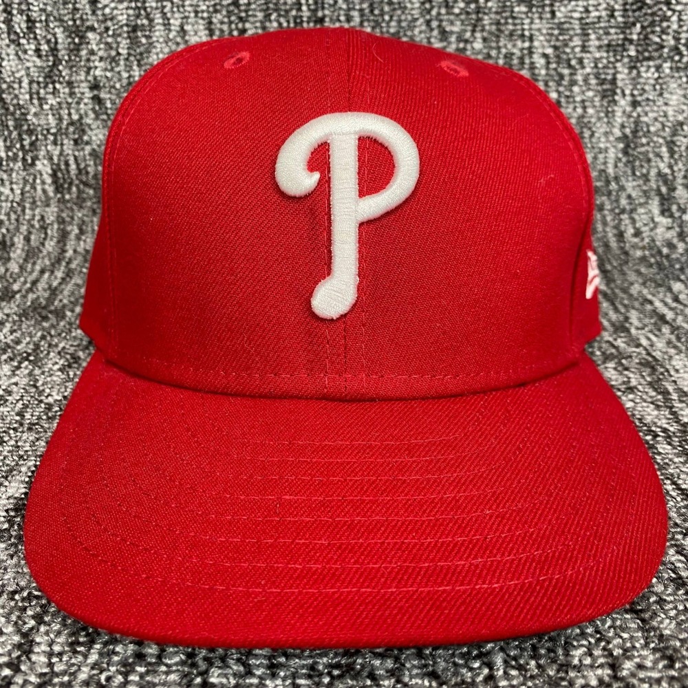 New Era 59FIFTY Philadelphia Phillies Fitted Hat Cap Size 7 3/8 MLB On Field Red